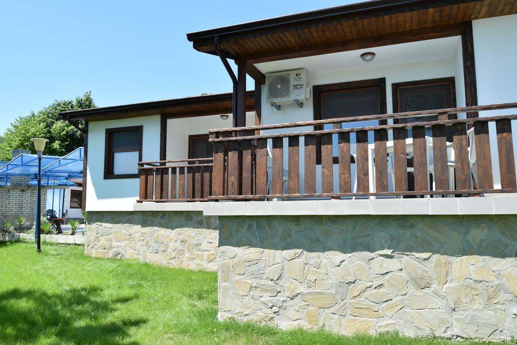 Отель Complex Fichoza Варна Экстерьер фото